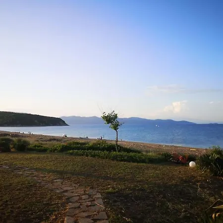 Tastefull Maisonette On The Beach! Overviews Athos * Ierissos
